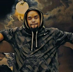 Meet your Posher, Troy